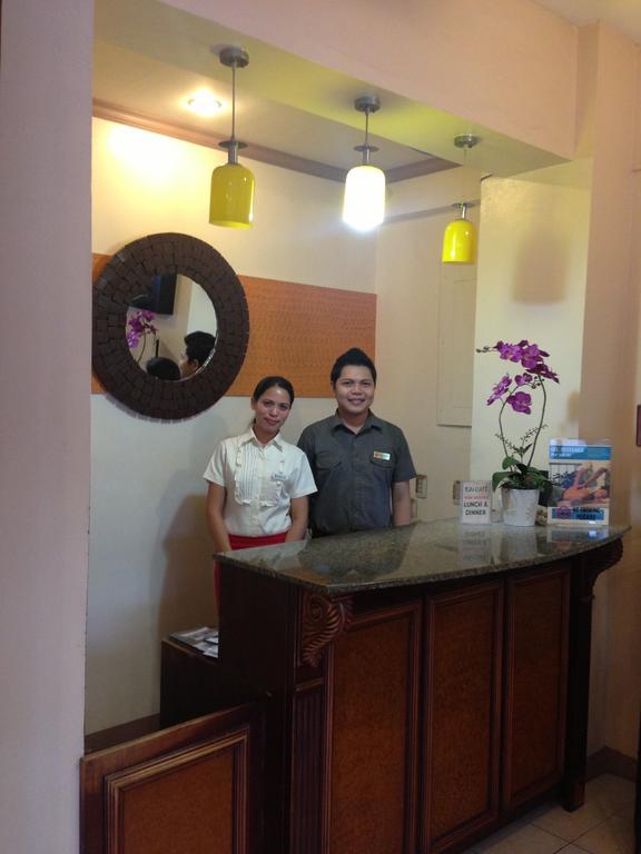 Sun Avenue Tourist Inn & Cafe Ταγκμπιλαράν Εξωτερικό φωτογραφία