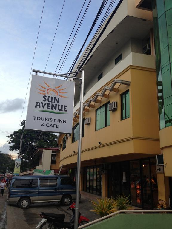 Sun Avenue Tourist Inn & Cafe Ταγκμπιλαράν Εξωτερικό φωτογραφία