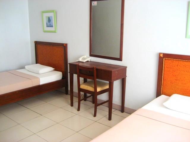 Sun Avenue Tourist Inn & Cafe Ταγκμπιλαράν Εξωτερικό φωτογραφία