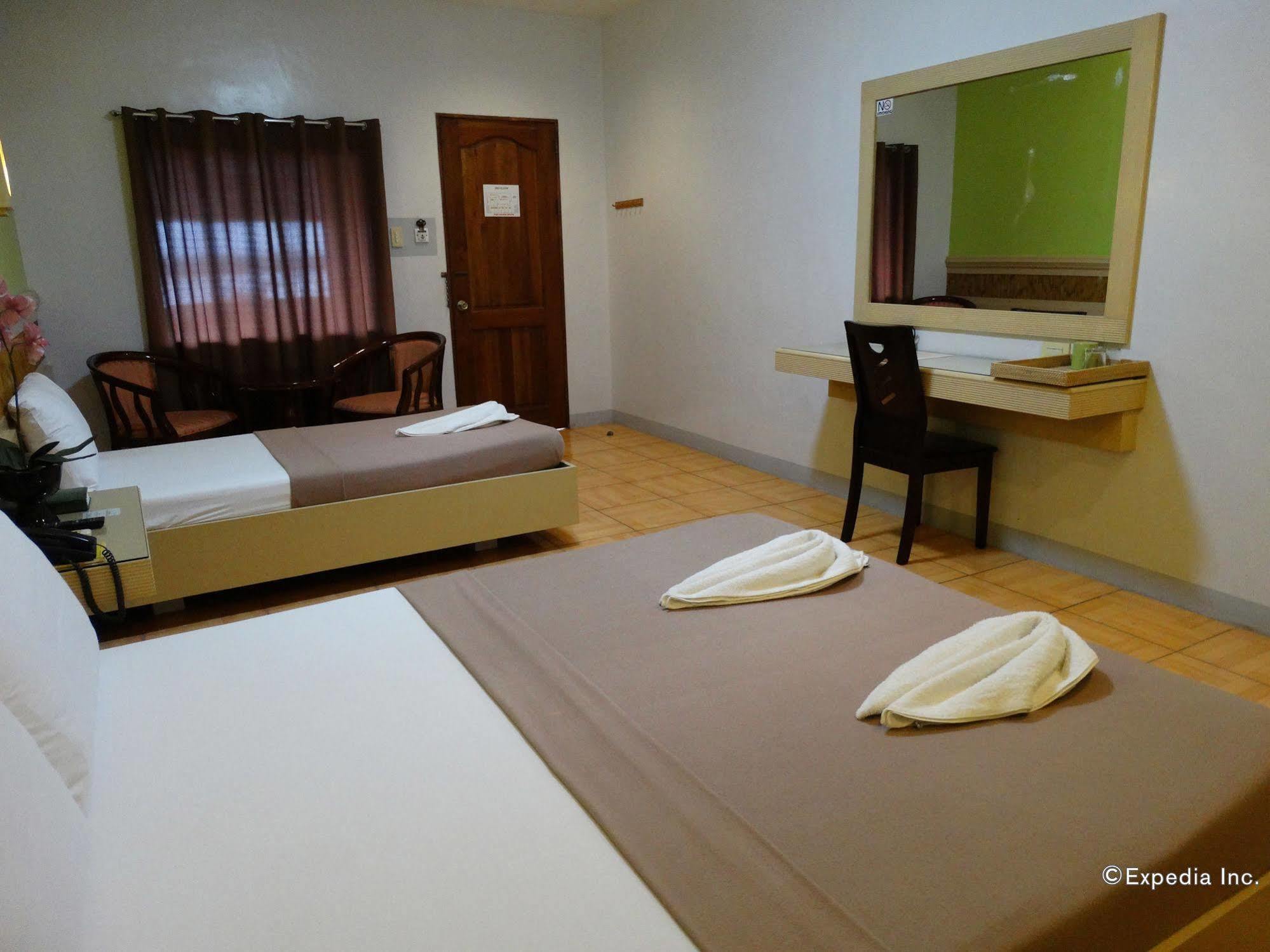Sun Avenue Tourist Inn & Cafe Ταγκμπιλαράν Εξωτερικό φωτογραφία